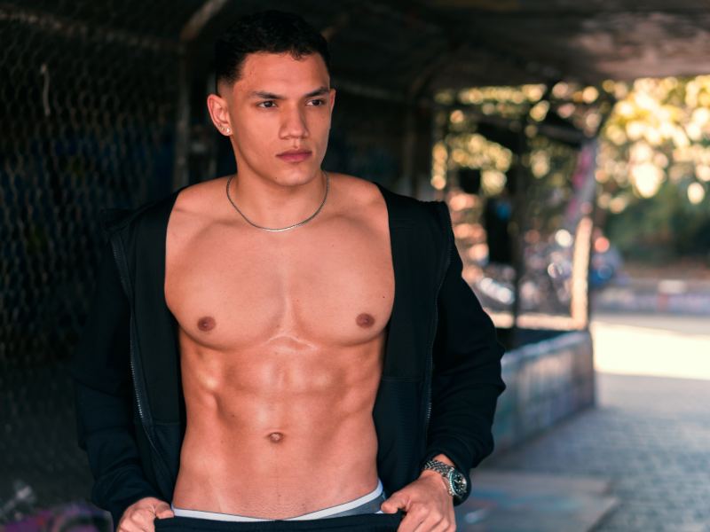 Modelo webcam Mike Lockhart — Producciones Olympus Medellín