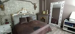 Room 08 — Producciones Olympus